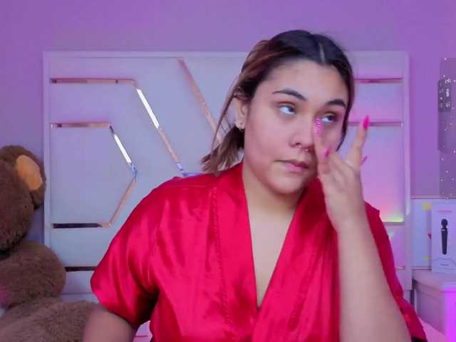 AlannaRousse live webcam show