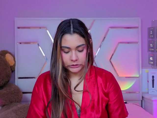 AlannaRousse live webcam show