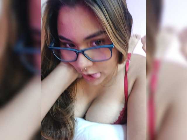 AlannaRousse live cam on BongaCams