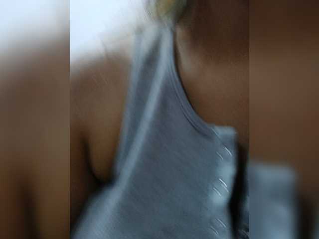 AlannaRousse live webcam show