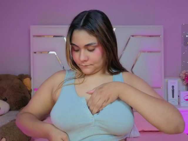 AlannaRousse live webcam show