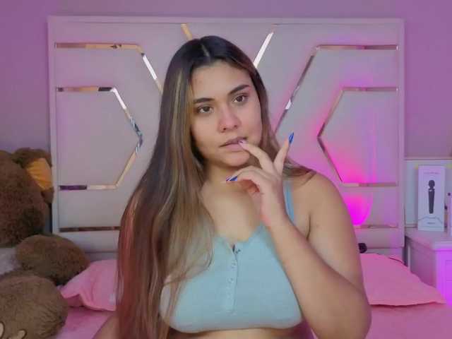 AlannaRousse live webcam show