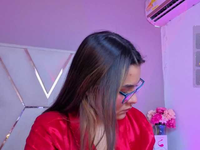 AlannaRousse live webcam show