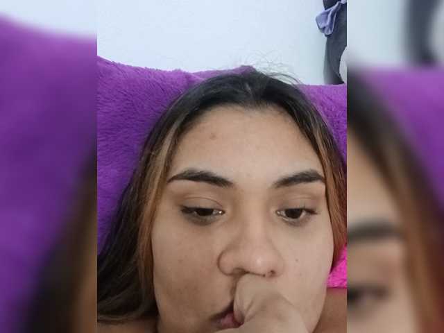 AlannaRousse live cam on BongaCams