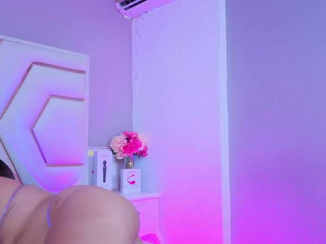 AlannaRousse live cam on BongaCams