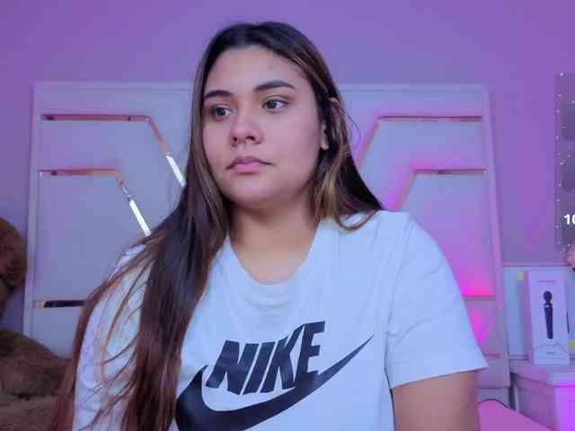 AlannaRousse Live Webcam on BongaCams