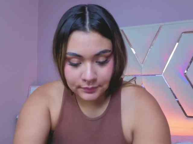 AlannaRousse webcam