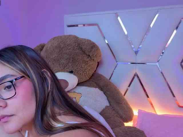 AlannaRousse webcam