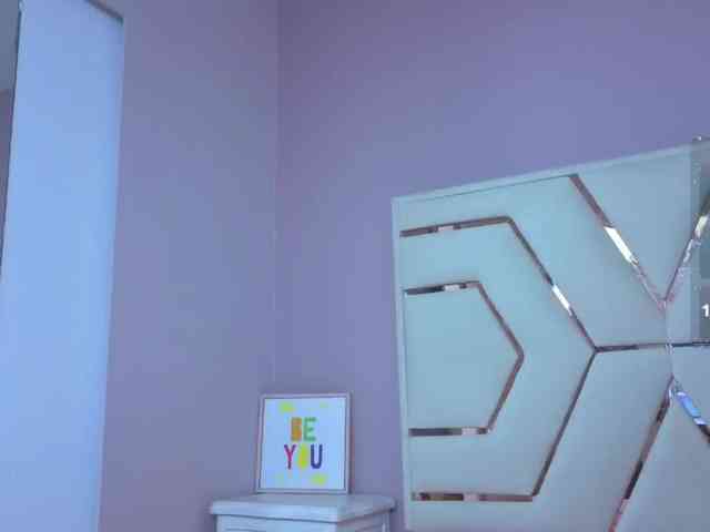 AlannaRousse webcam
