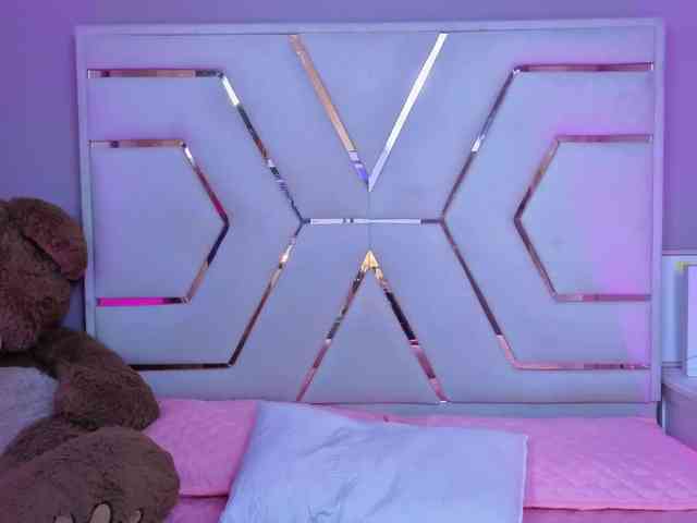 AlannaRousse webcam