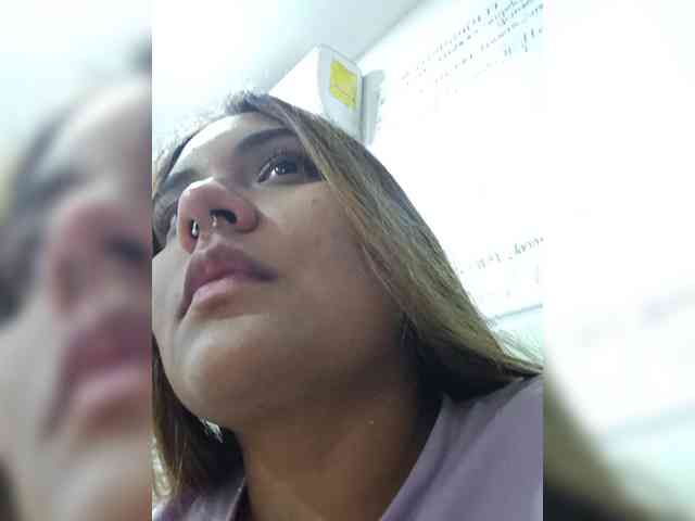 AlannaRousse webcam