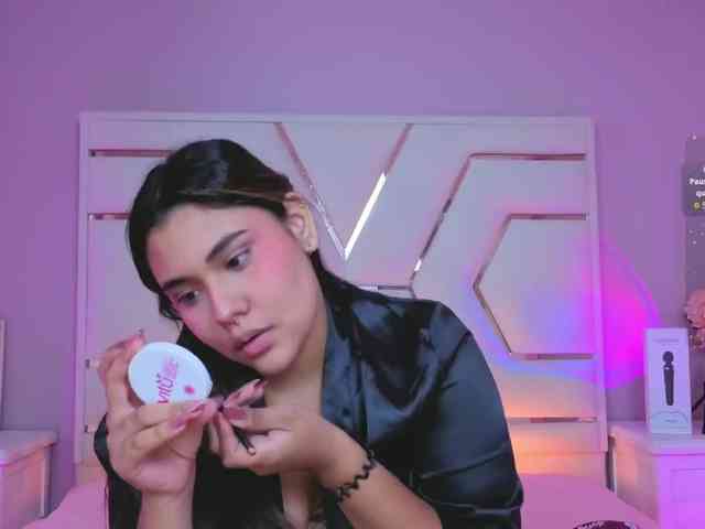 AlannaRousse webcam