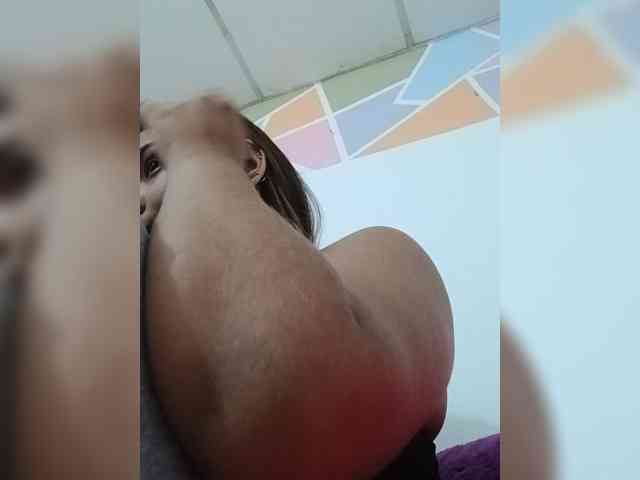 AlannaRousse webcam