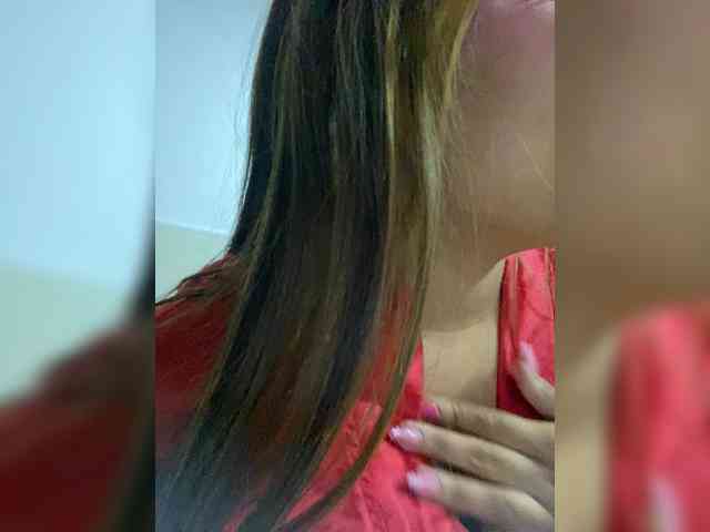 AlannaRousse Live Webcam on BongaCams