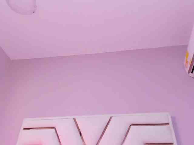 AlannaRousse webcam