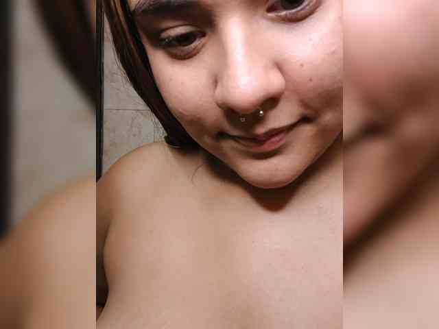 AlannaRousse webcam