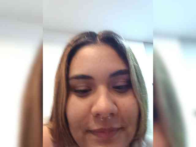 AlannaRousse webcam
