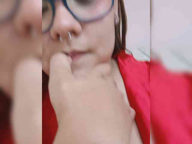 AlannaRousse webcam
