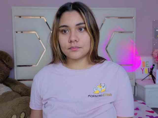 AlannaRousse webcam