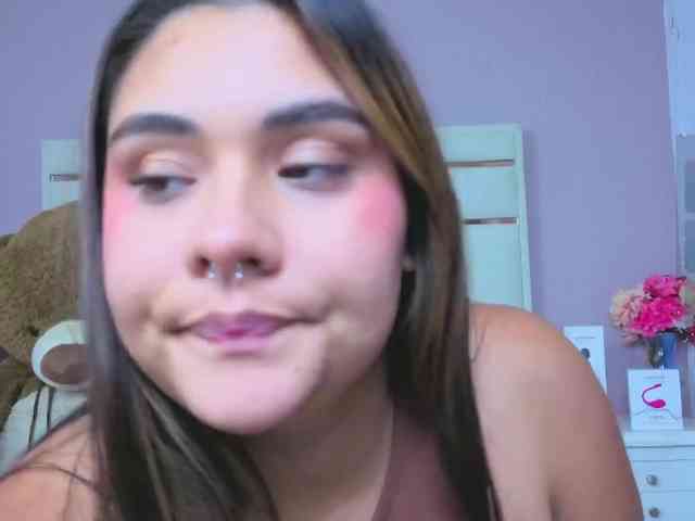 AlannaRousse webcam
