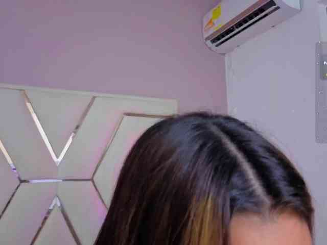 AlannaRousse webcam