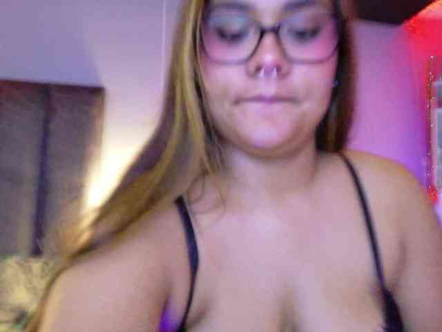 AlannaRousse webcam