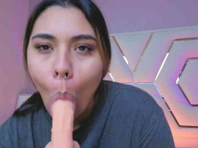 AlannaRousse webcam