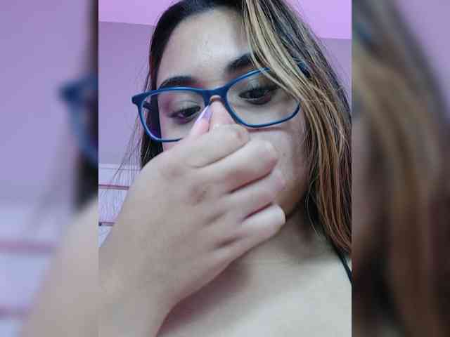 AlannaRousse webcam