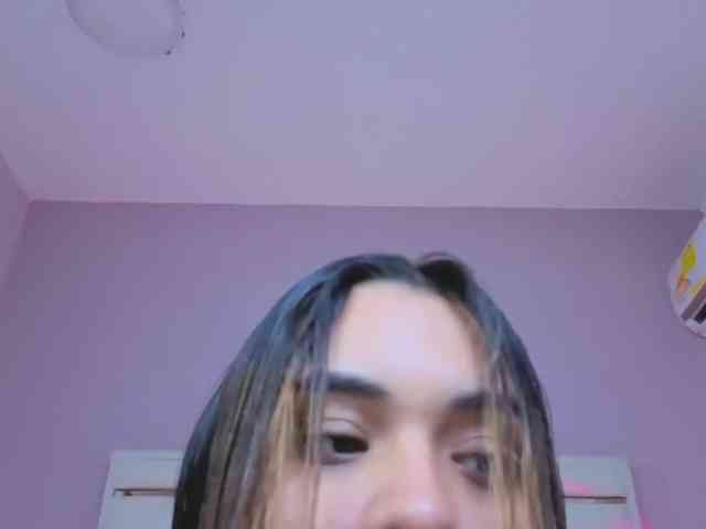 AlannaRousse webcam