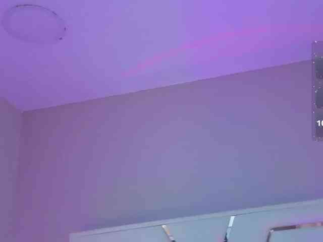 AlannaRousse webcam