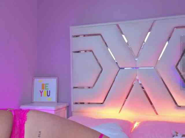 AlannaRousse webcam