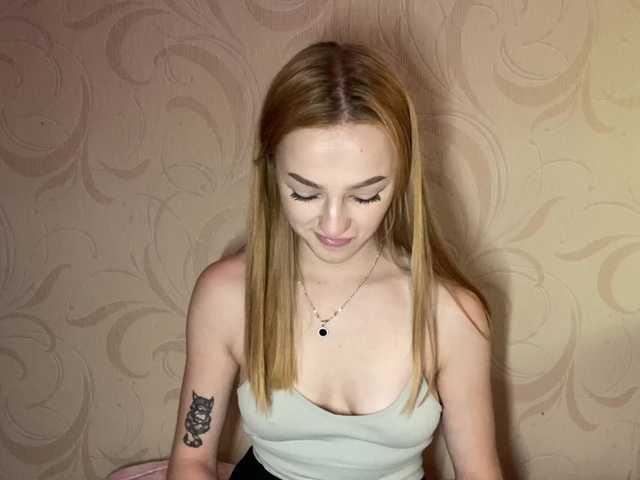EvaKapnist live cam on BongaCams