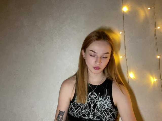 EvaKapnist live cam on BongaCams
