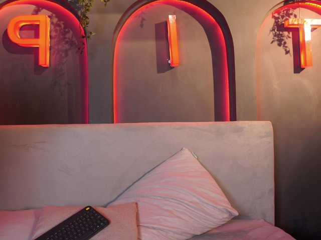 LiliCox live cam on BongaCams