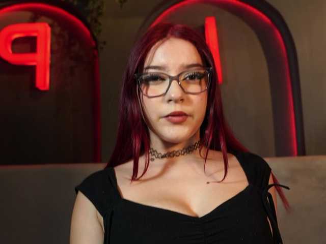 LiliCox live cam on BongaCams