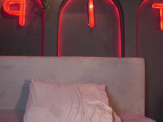 LiliCox live cam on BongaCams