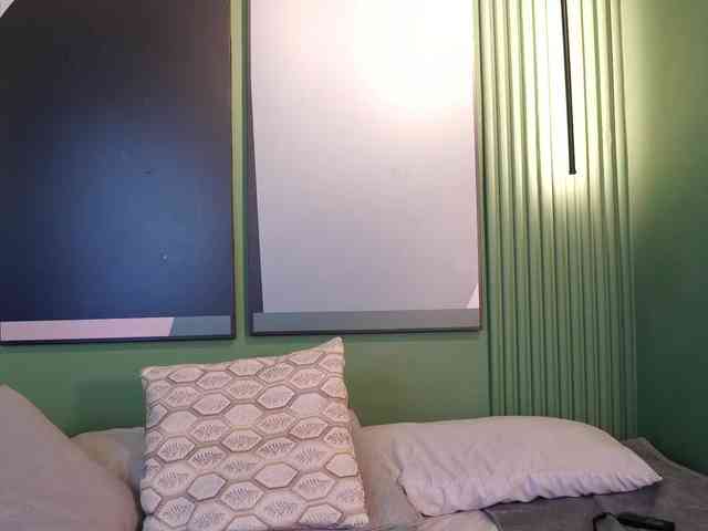 LiliCox webcam