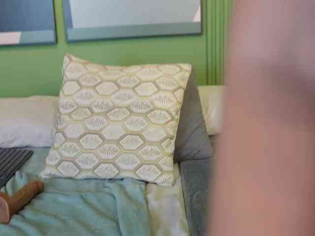 LiliCox webcam