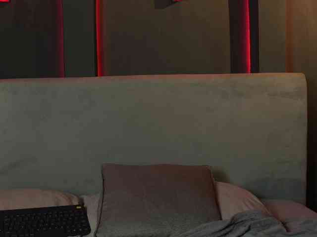 LiliCox webcam