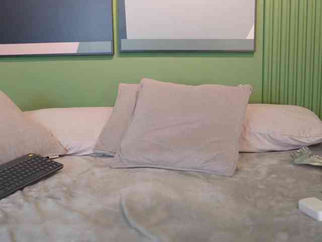 LiliCox webcam