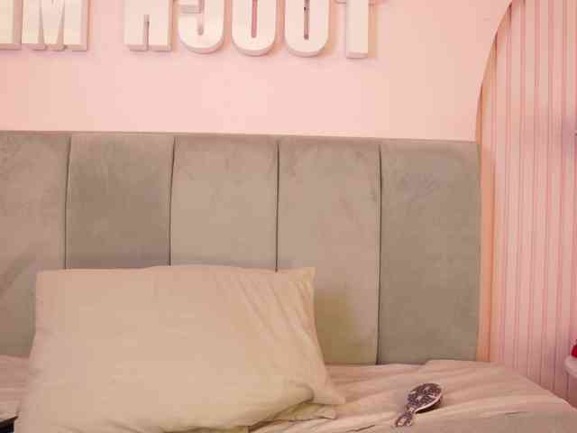 LiliCox webcam