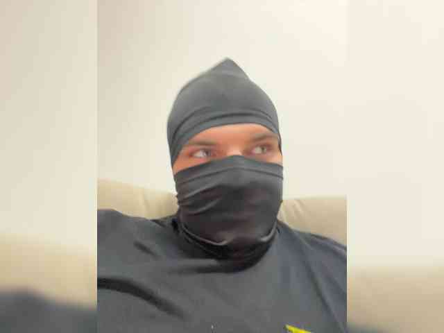 Masks-show webcam