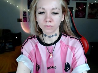 Nica-Kawaii Porn Show