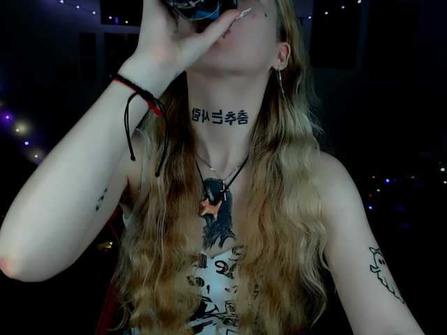 Nica-Kawaii live cam on BongaCams