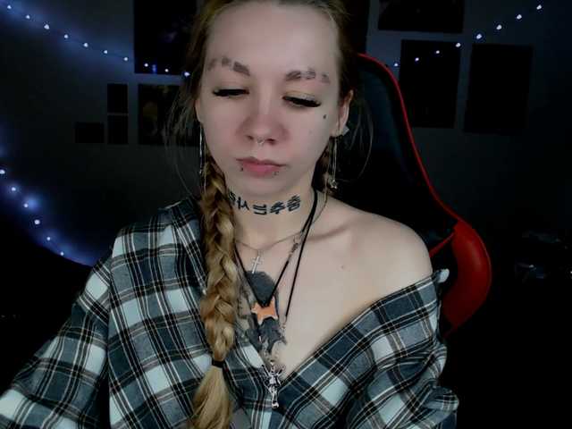 Nica-Kawaii live cam on BongaCams