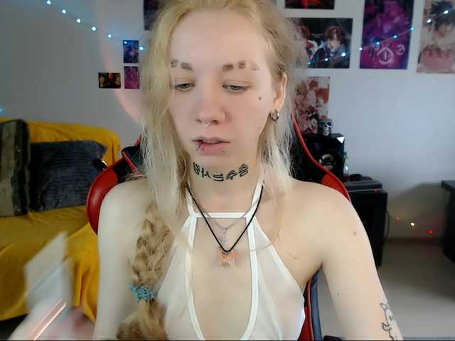 Nica-Kawaii live cam on BongaCams