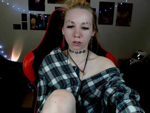Nica-Kawaii live cam on BongaCams