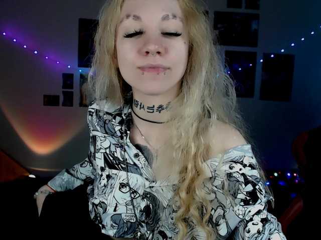 Nica-Kawaii live cam on BongaCams