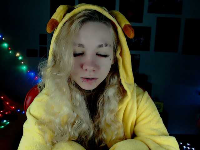 Nica-Kawaii live cam on BongaCams