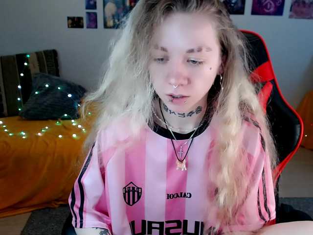 Nica-Kawaii live cam on BongaCams